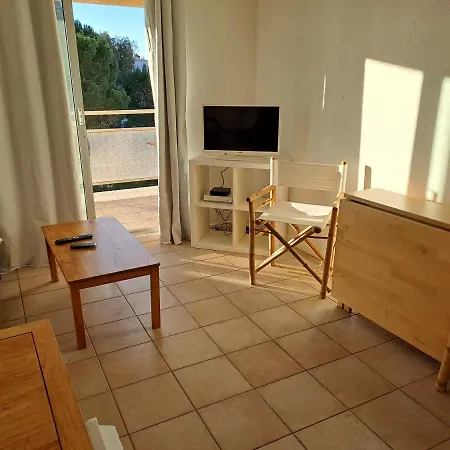 Port 200 M Apartamento *